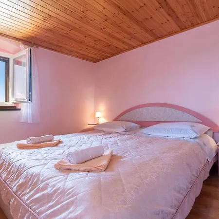 Nyaraló Casa Milena Rapavel